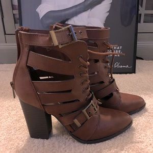 STYLISH Military style booties